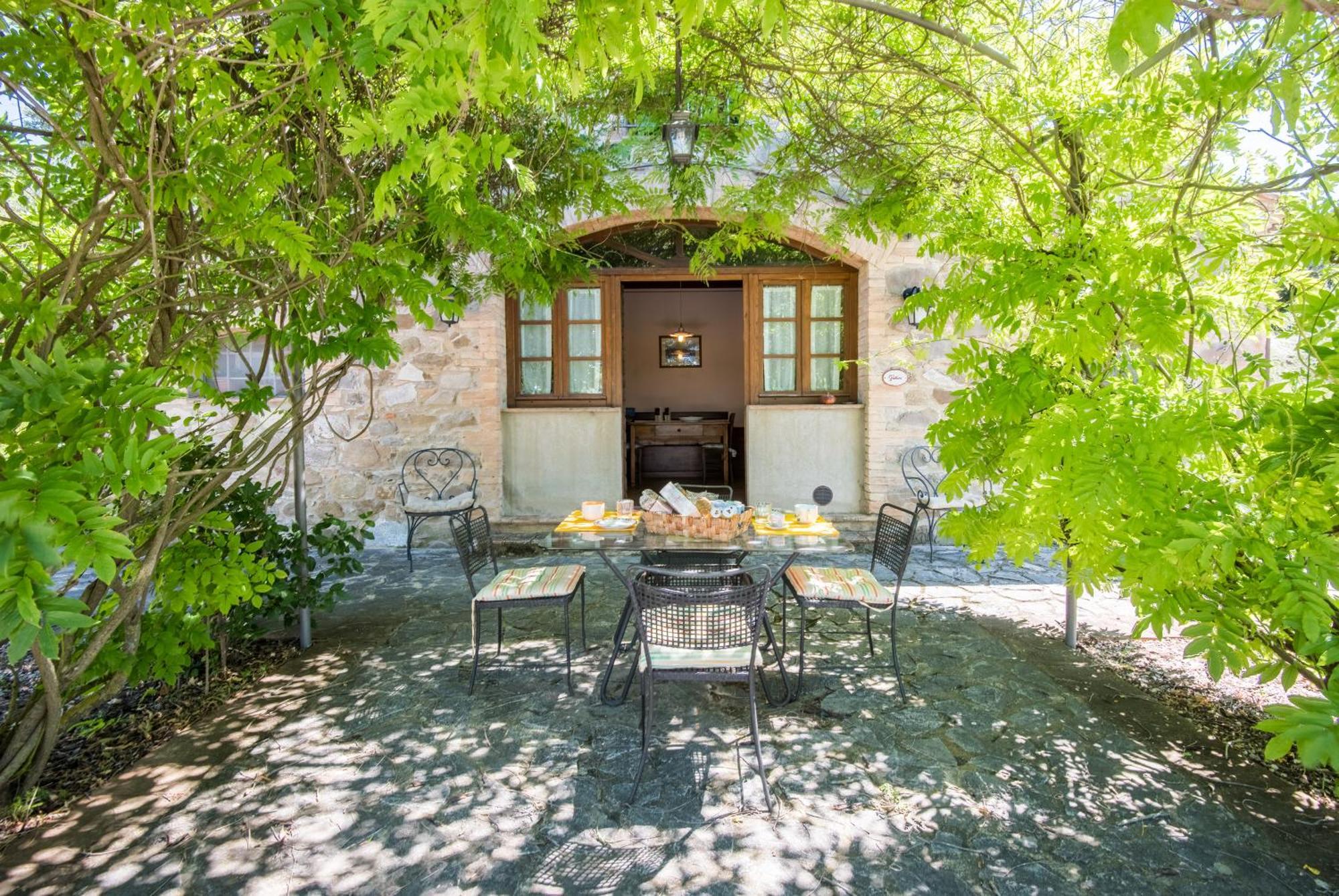 Glicine Apartment Podere Giardino モンタルチーノ エクステリア 写真